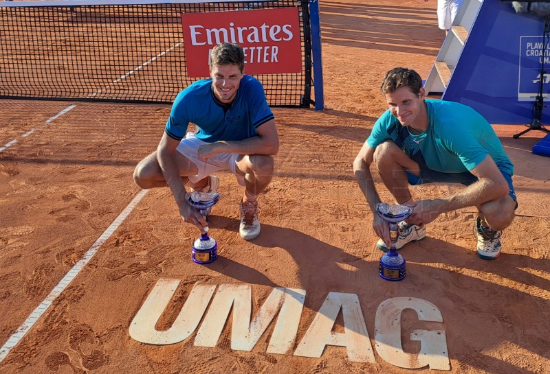 ATP Umag: Serdarušić i Rola