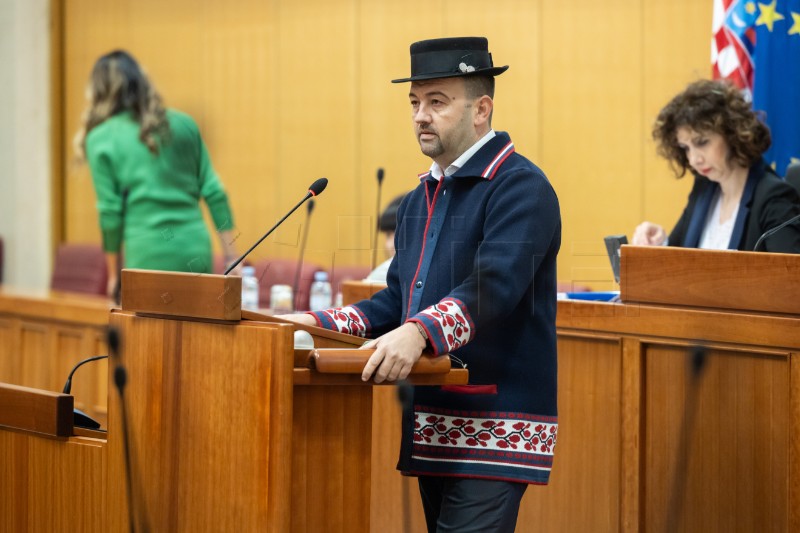 Pavliček:  pozvao ministricu da razgovara s prosvjednicima